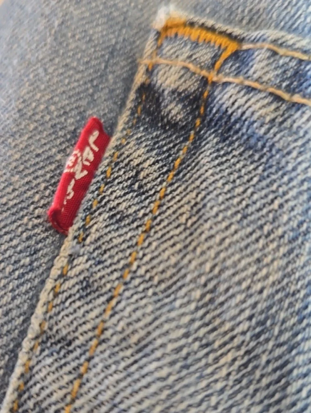 Levis straight leg
